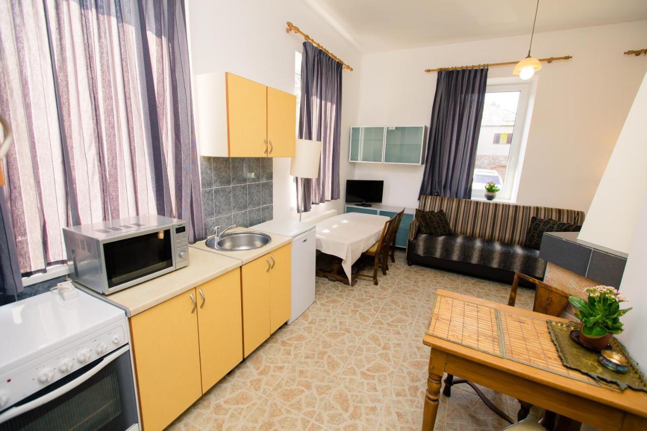 Old Town Apartments Alytus ภายนอก รูปภาพ
